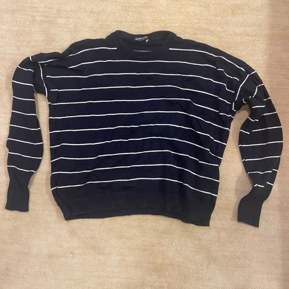 Brandy Melville sweater